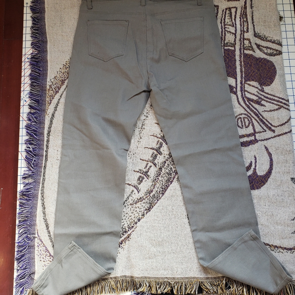 American Bazi Grey Skinny Pants - Juniors 2XL - Picture 5 of 5